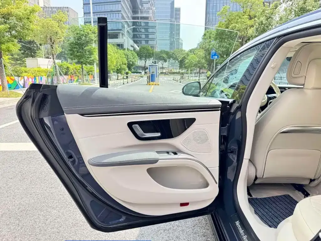 Mercedes-Benz EQS 2024 из CN, фото 2