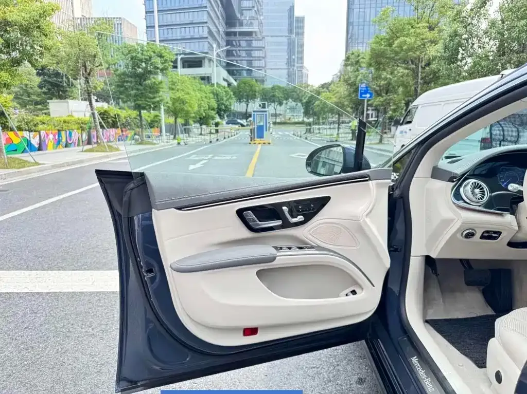 Mercedes-Benz EQS 2024 из CN, фото 10