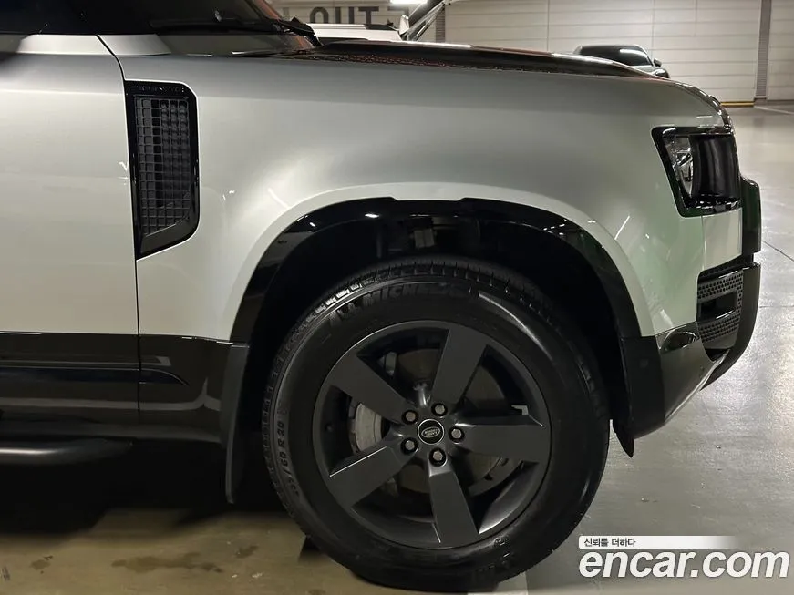 Land Rover Defender 2024 из KR, фото 3