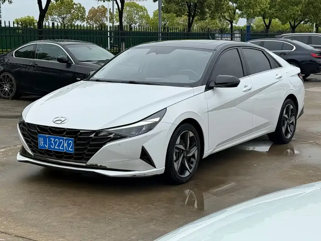 Hyundai Elantra 2023 из CN, фото 9