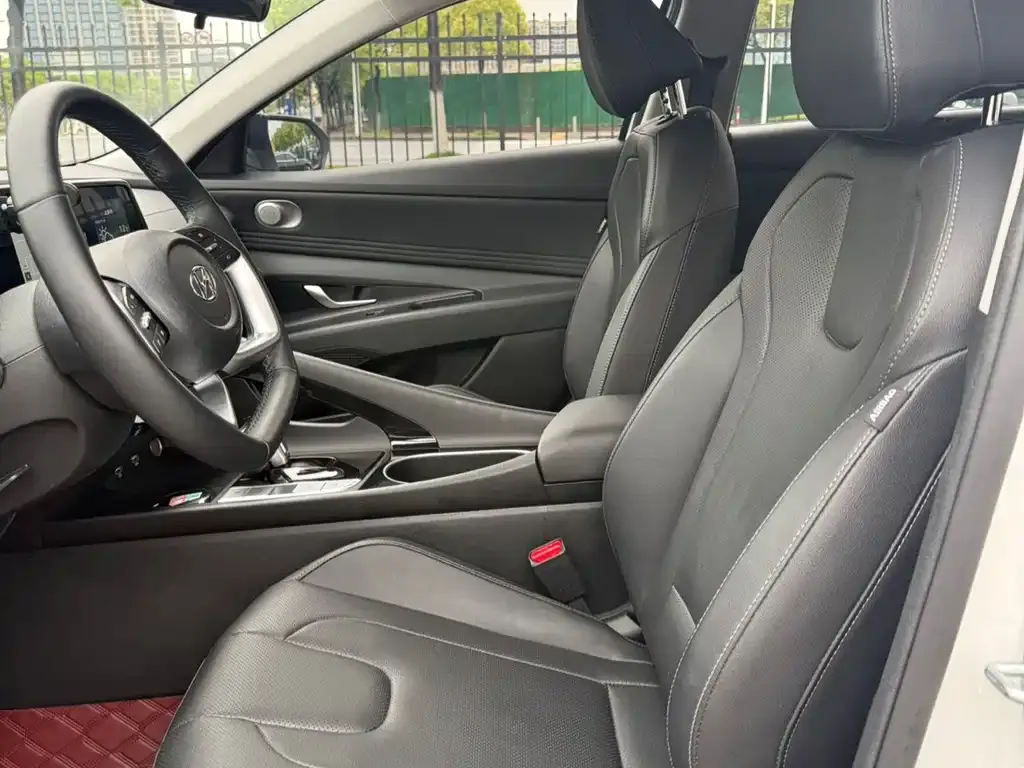 Hyundai Elantra 2023 из CN, фото 7