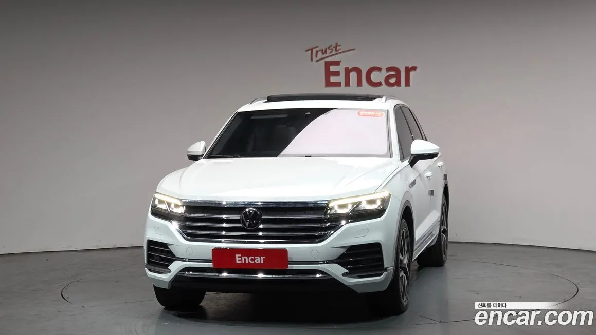 Volkswagen Touareg 2023 из KR, фото 2