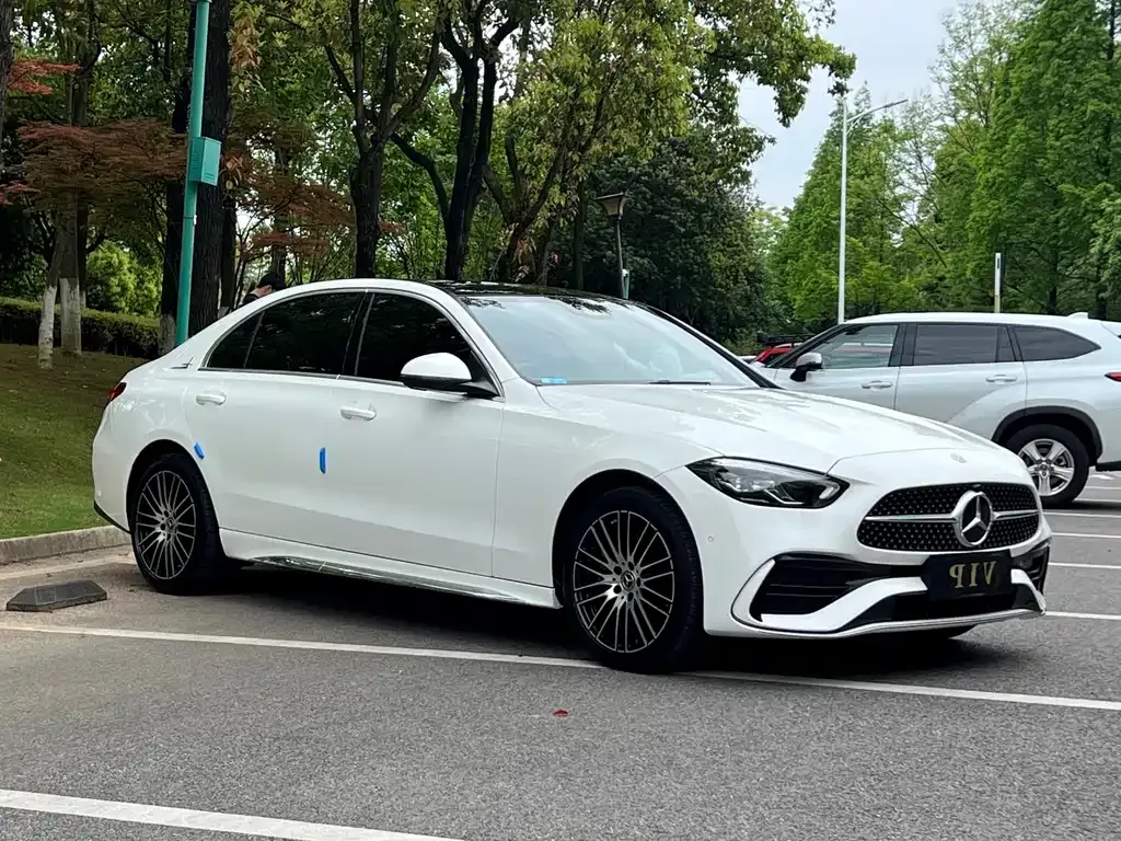 Mercedes-Benz C-Class — фото 10