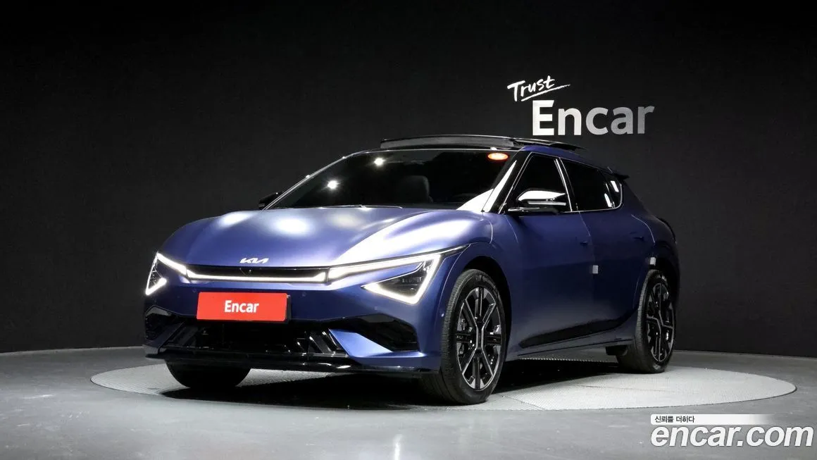 Kia EV6 — фото 1