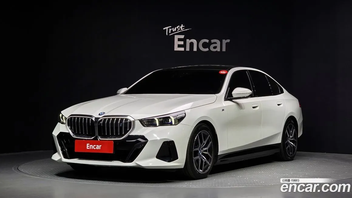 BMW i5