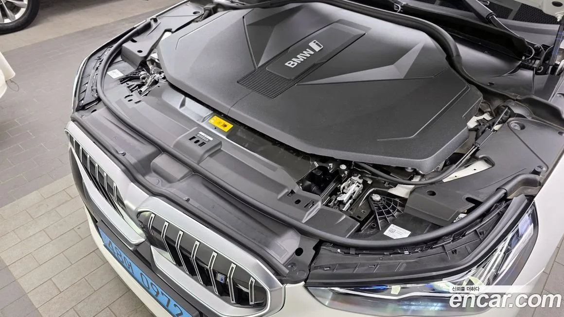 BMW i5 2024 из KR, фото 6