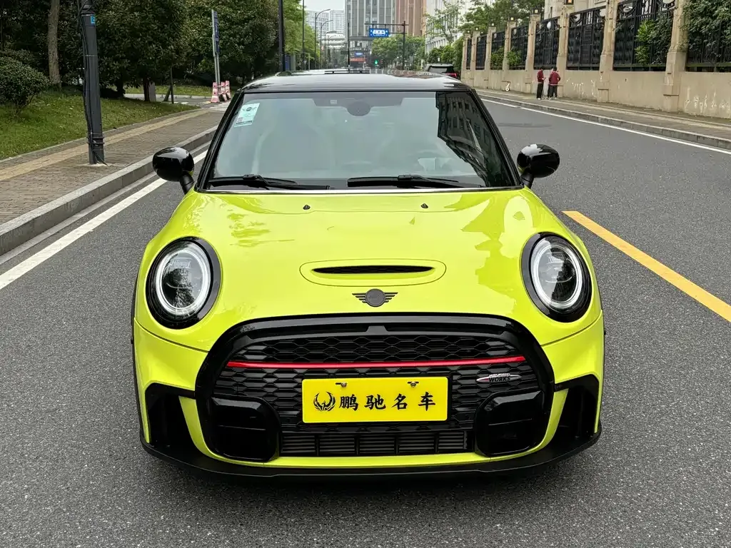MINI JCW (John Cooper Works)