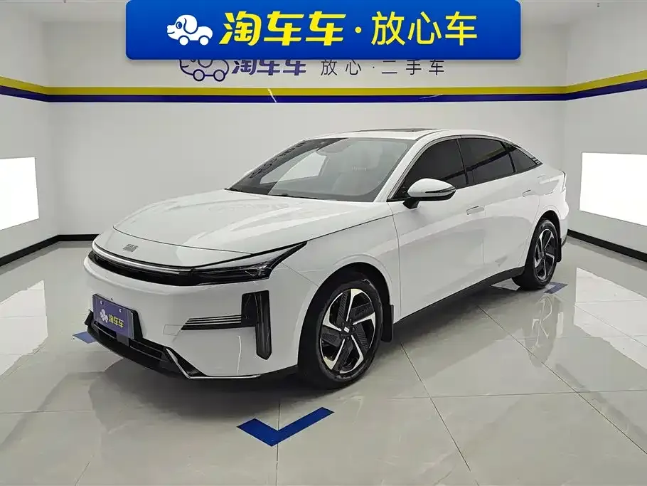 Geely Galaxy L6