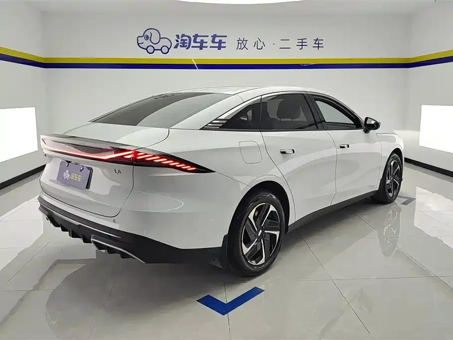 Geely Galaxy L6 2023 из CN, фото 7