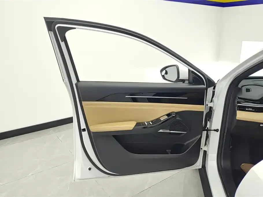 Geely Galaxy L6 2023 из CN, фото 6