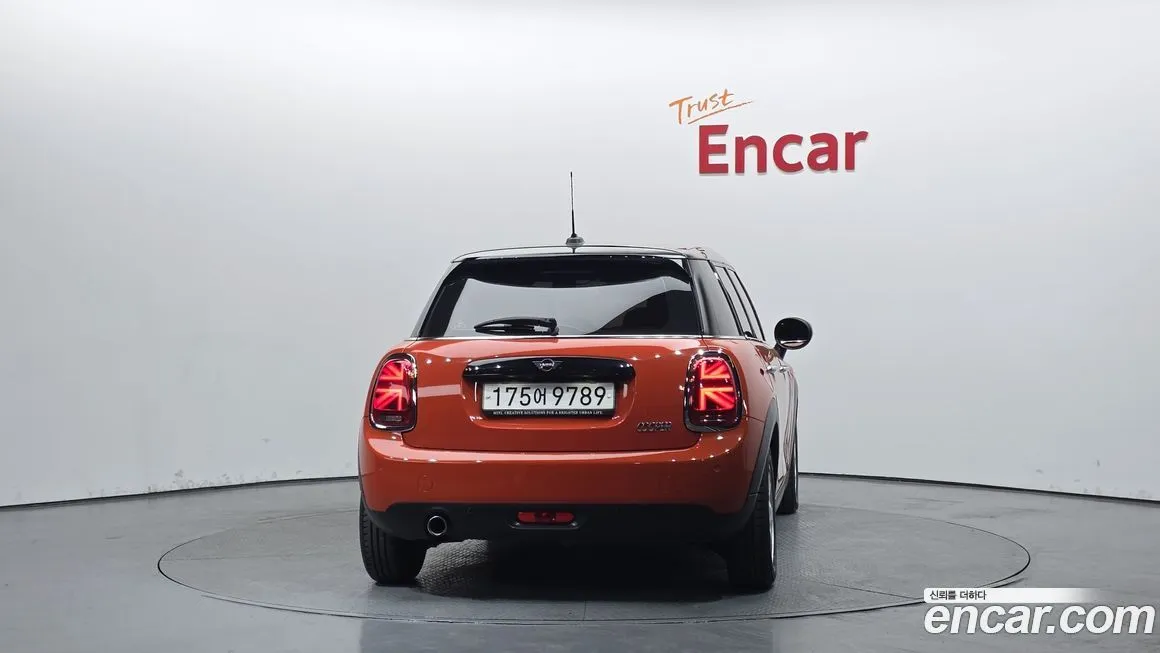 Mini Cooper 2021 из KR, фото 2