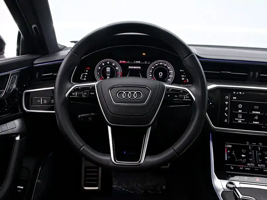 Audi A6L — фото 9