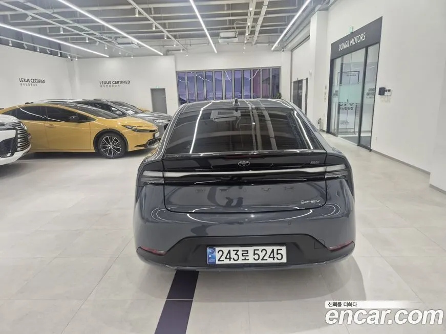 Toyota Prius 2024 из KR, фото 2