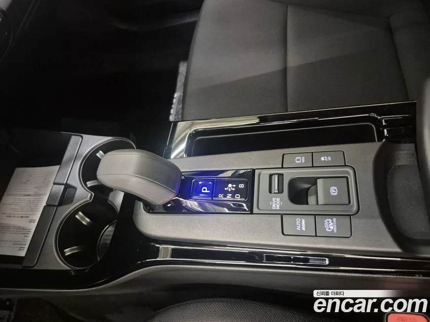 Toyota Prius 2024 из KR, фото 6