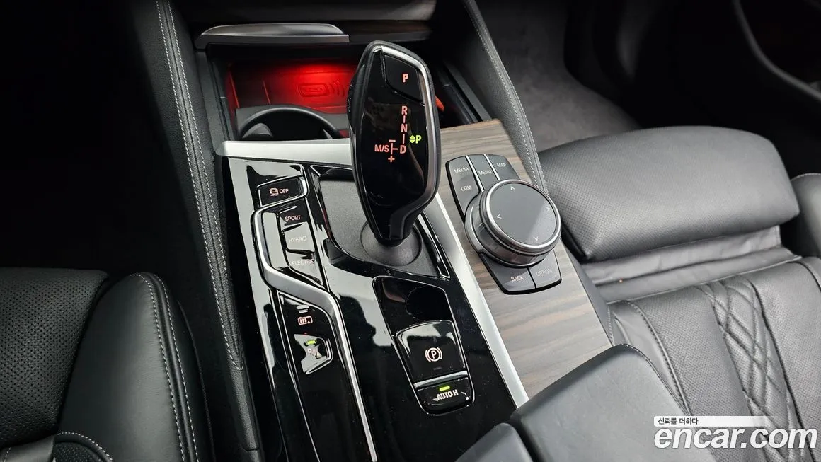 BMW 5-Series 2023 из KR, фото 9