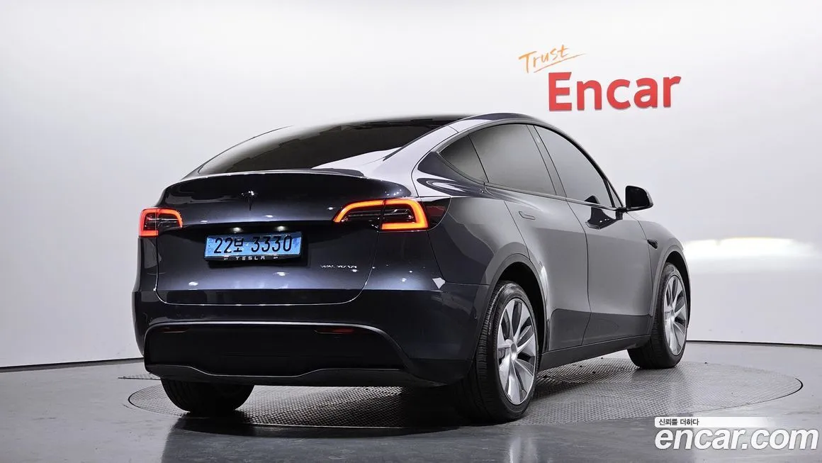 Tesla Model Y — фото 7