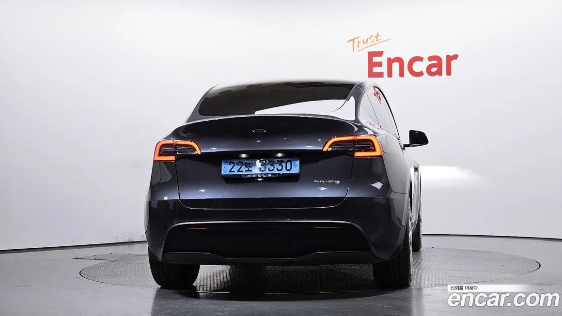 Tesla Model Y — фото 5