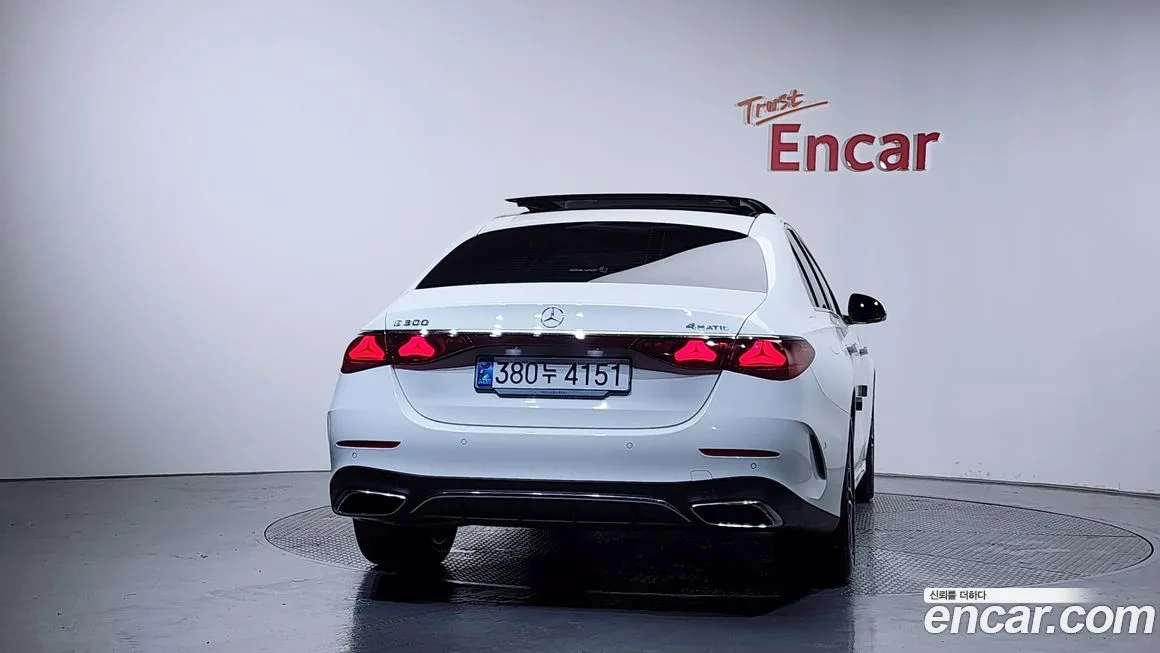 Mercedes-Benz E-Class 2024 из KR, фото 2