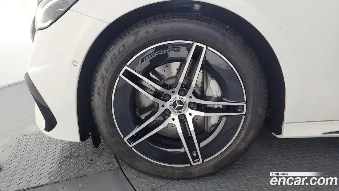 Mercedes-Benz E-Class 2024 из KR, фото 5