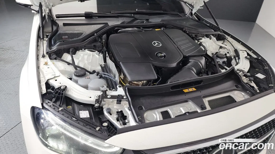 Mercedes-Benz E-Class 2024 из KR, фото 9