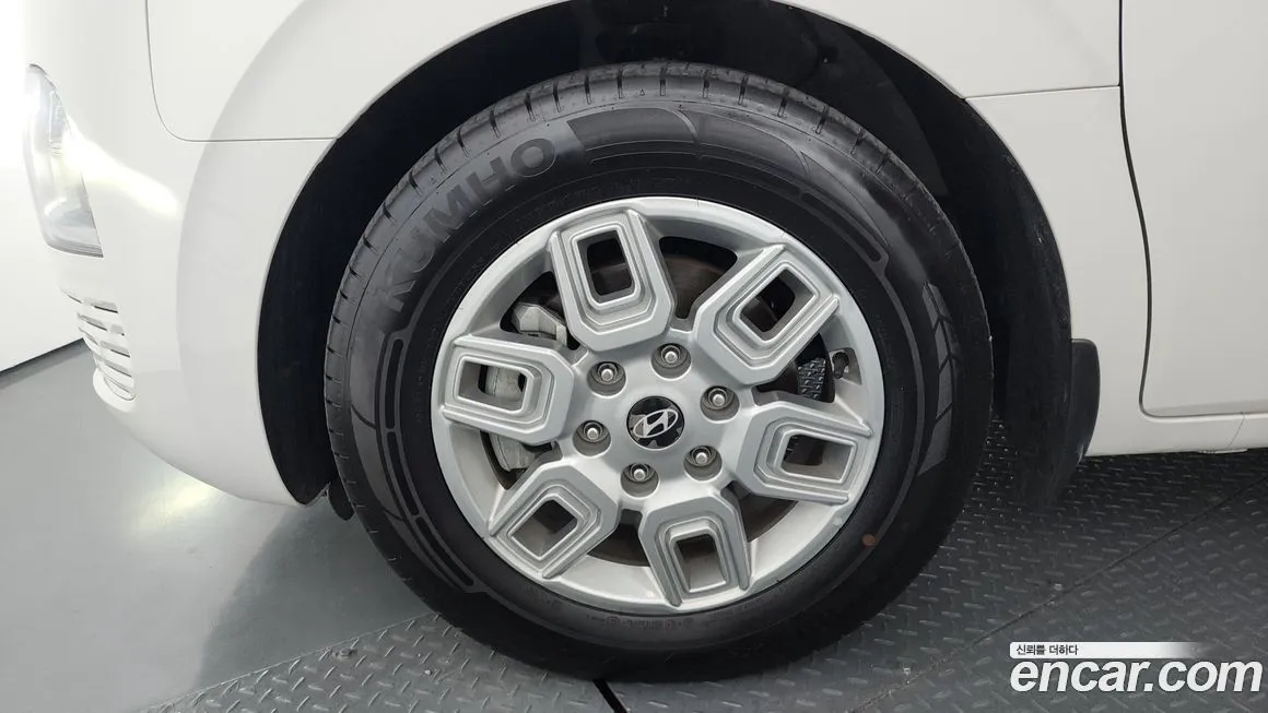 Hyundai Staria 2025 из KR, фото 8