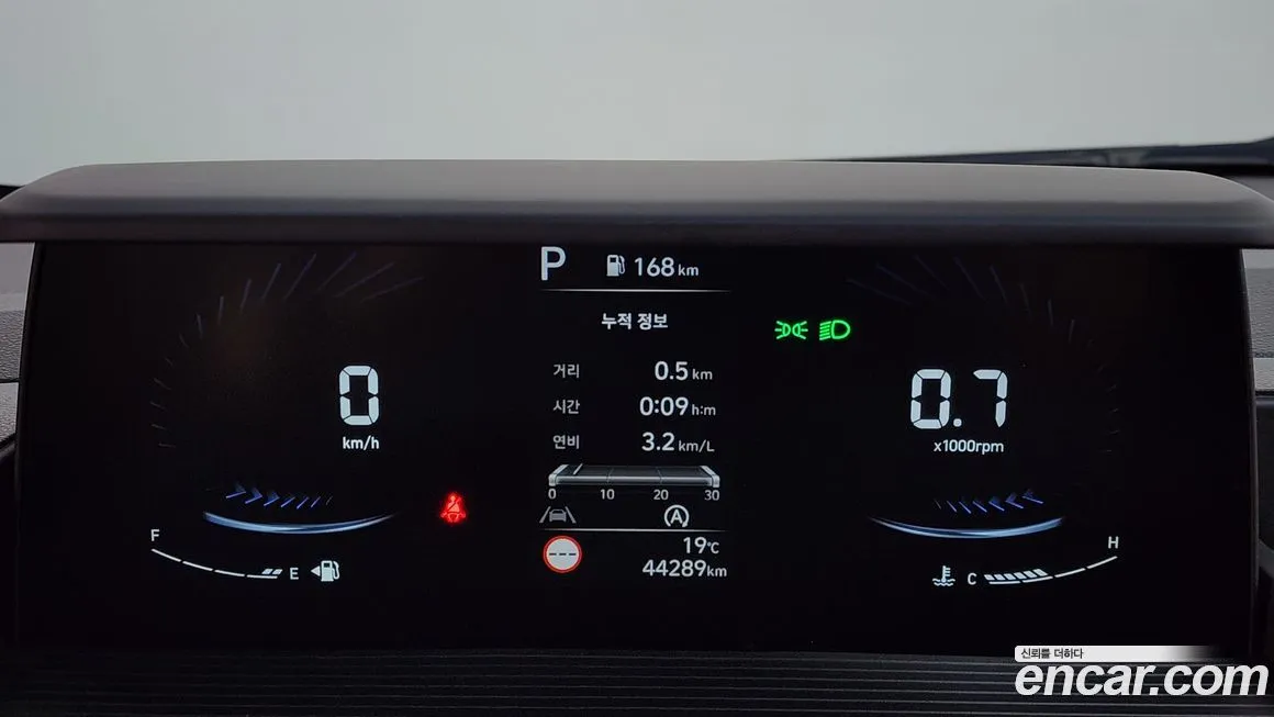Hyundai Staria 2025 из KR, фото 3