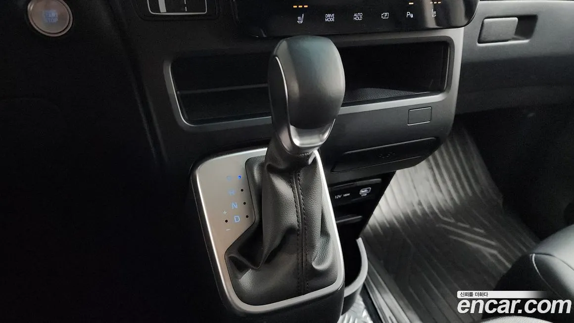 Hyundai Staria 2025 из KR, фото 9