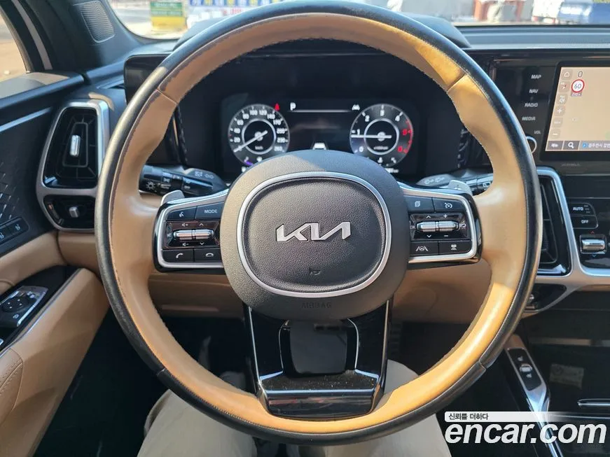 Kia Sorento — фото 8
