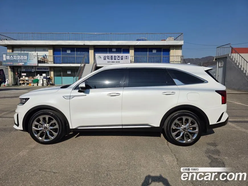 Kia Sorento — фото 10