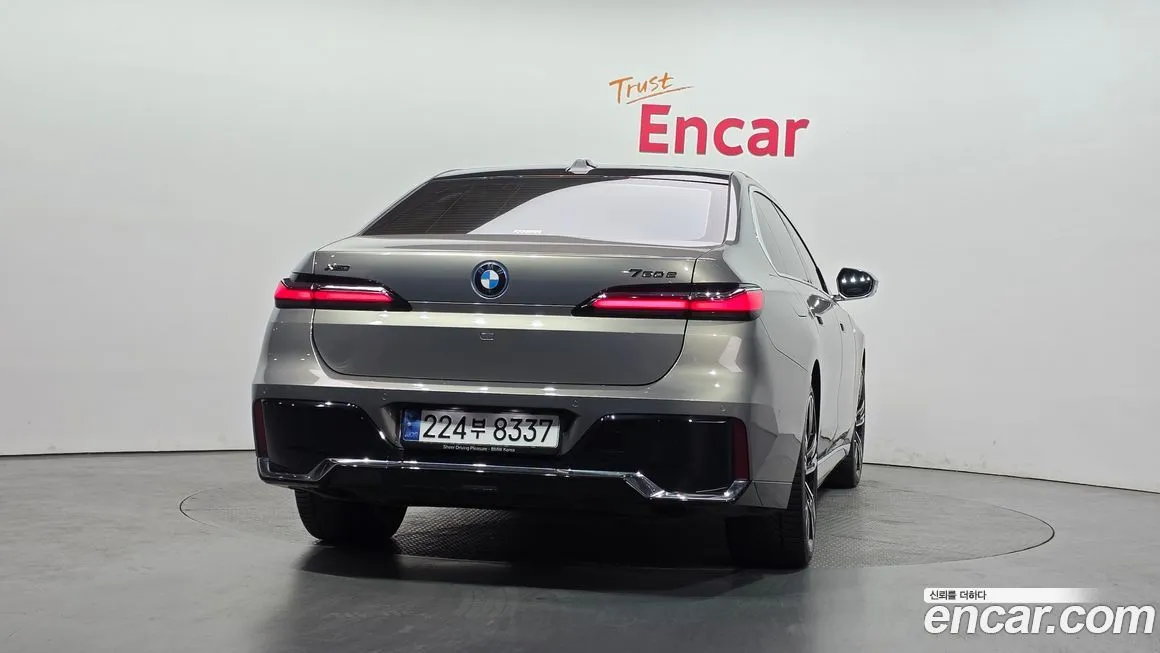 BMW 7-Series 2023 из KR, фото 3