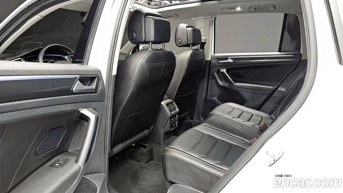 Volkswagen Tiguan — фото 6