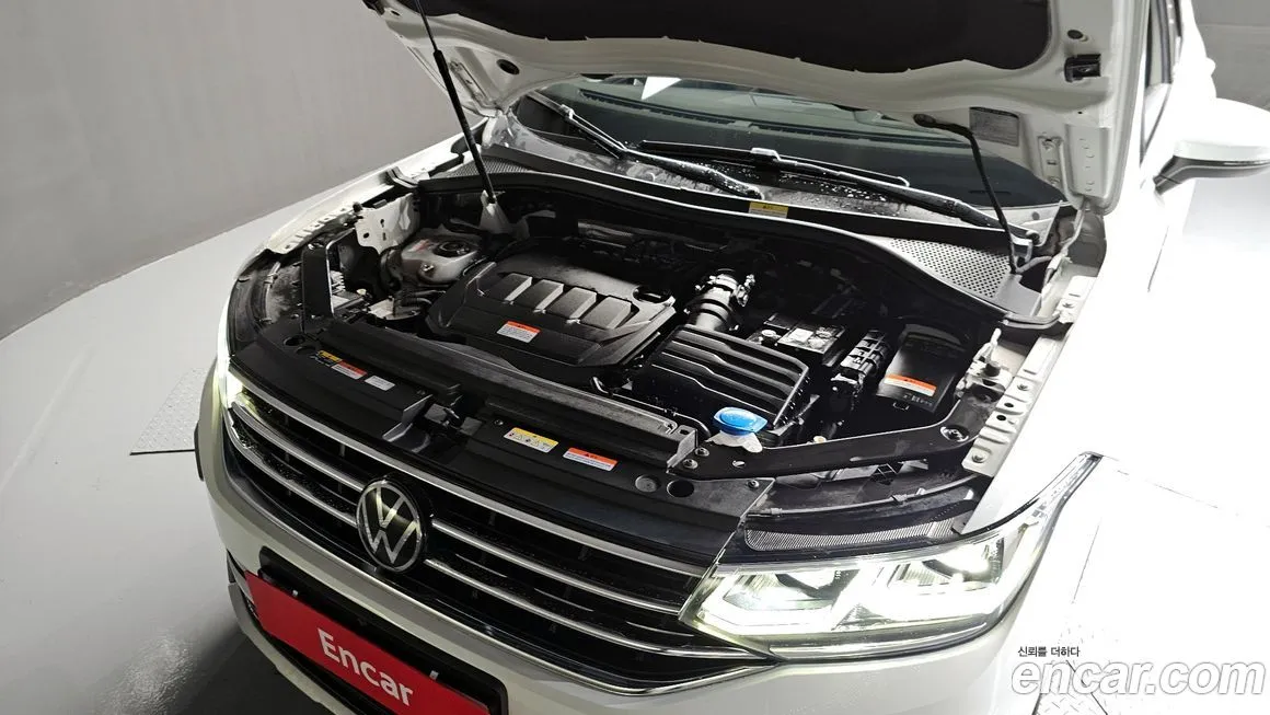 Volkswagen Tiguan — фото 7
