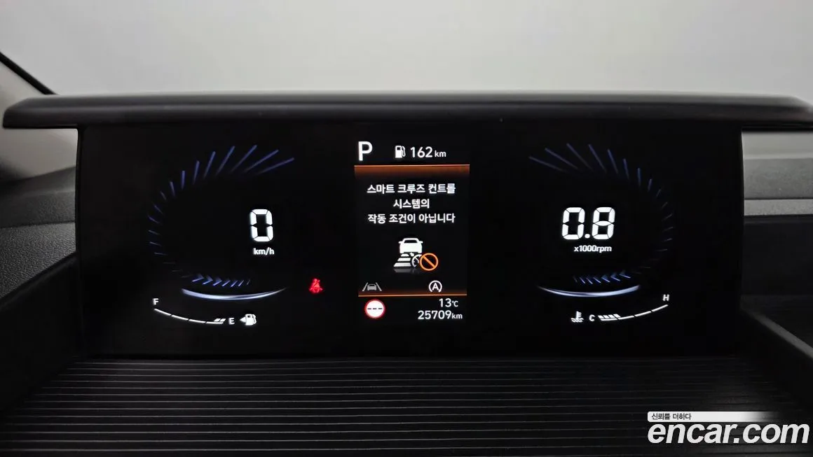 Hyundai Staria — фото 2