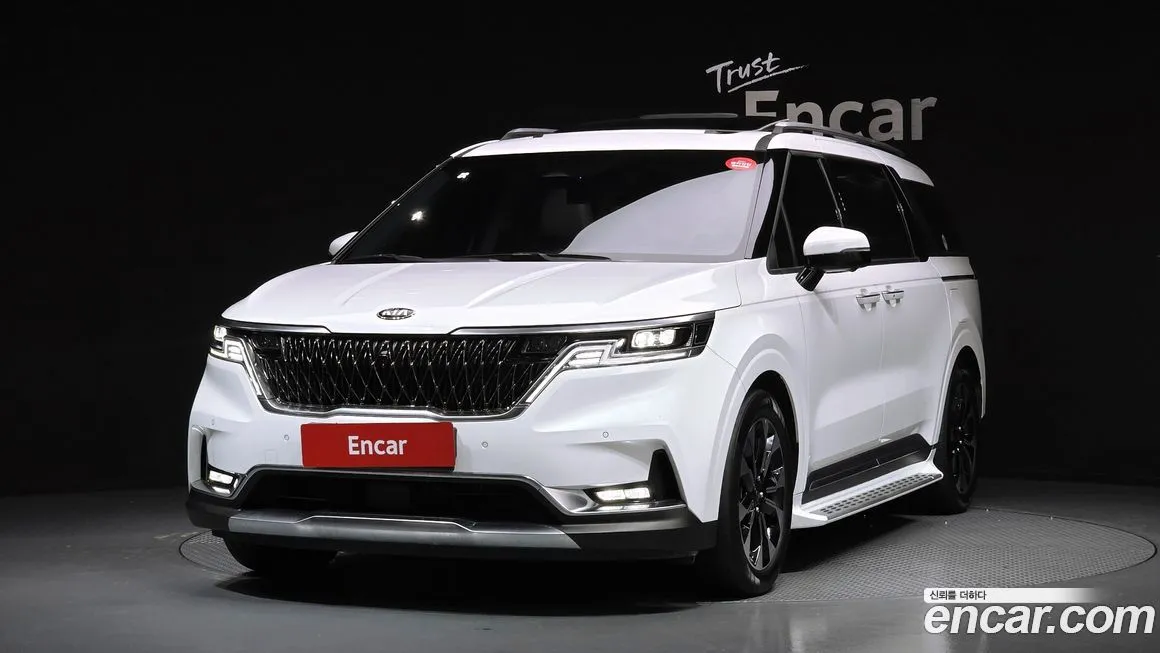 Kia Carnival — фото 1