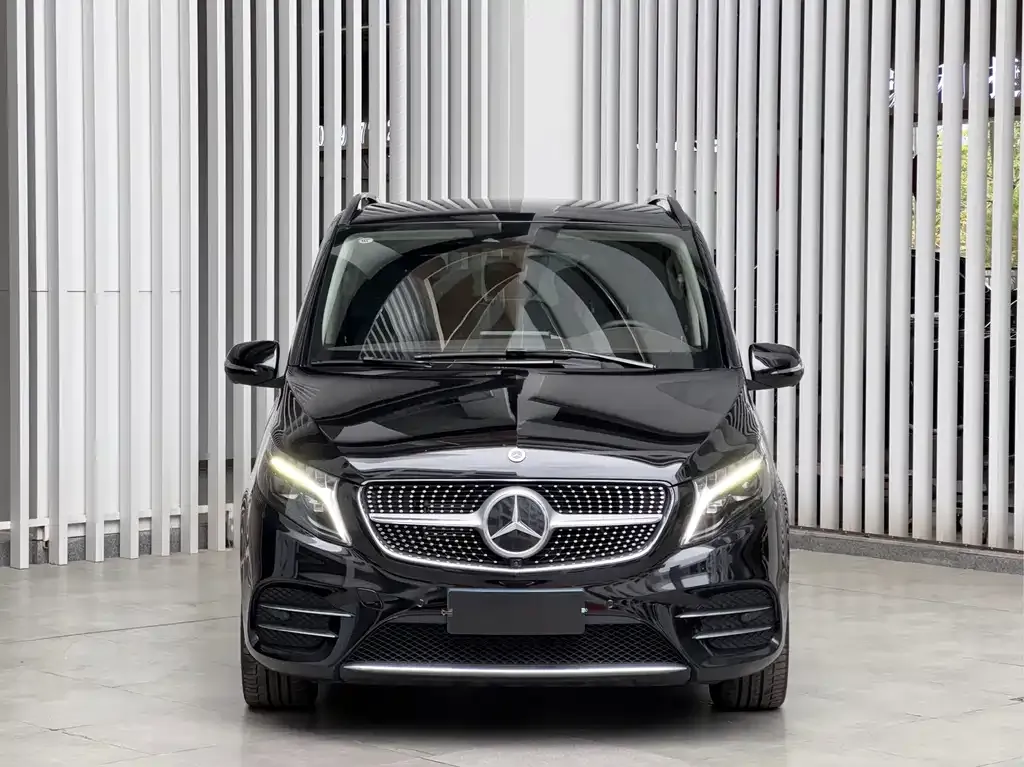Mercedes-Benz V-Class — фото 10