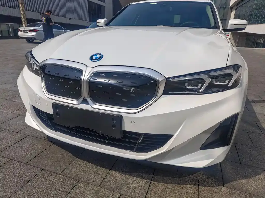 BMW i3 — фото 9