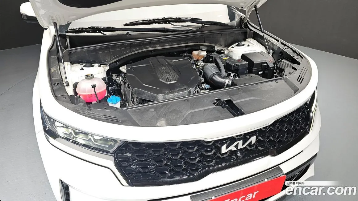 Kia Sorento — фото 8