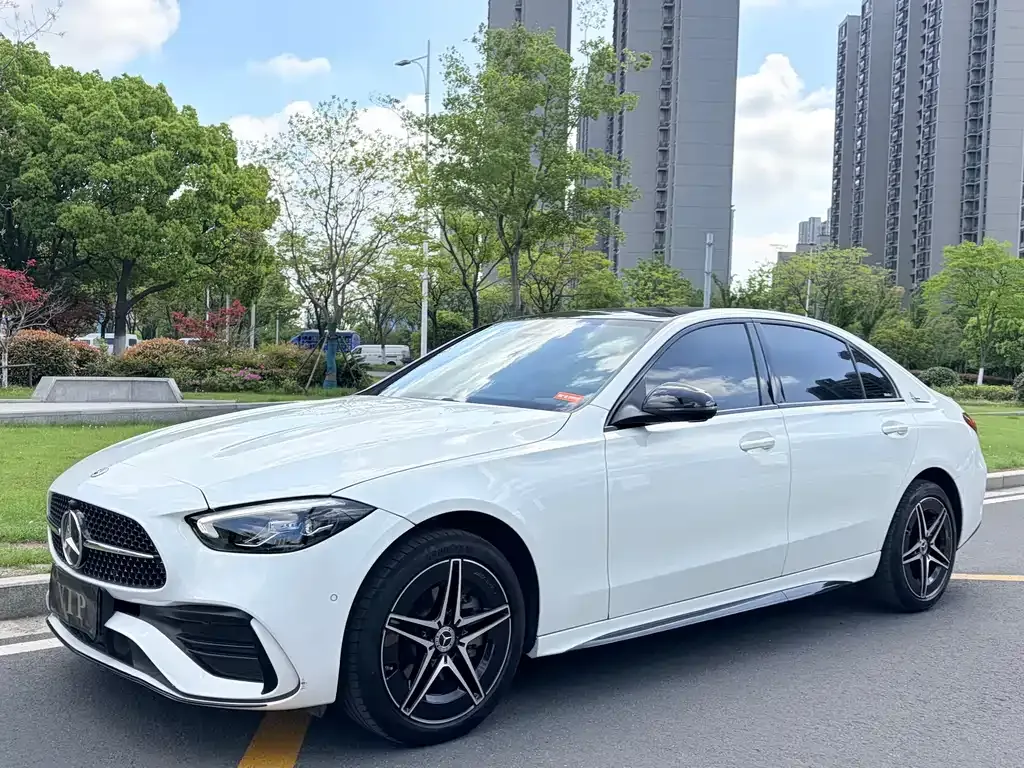 Mercedes-Benz C-Class — фото 1