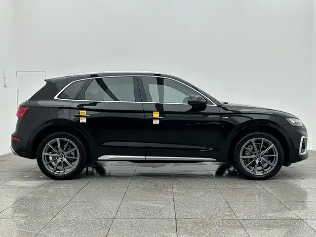 Audi Q5L — фото 10
