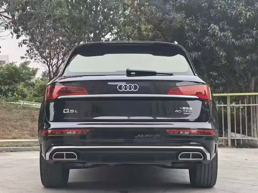 Audi Q5L — фото 4