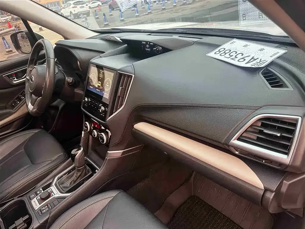 Subaru Forester — фото 6