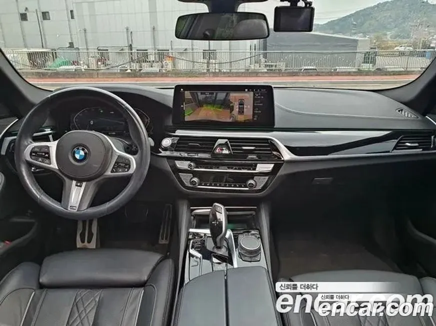 BMW 5-Series 2021 из KR, фото 2