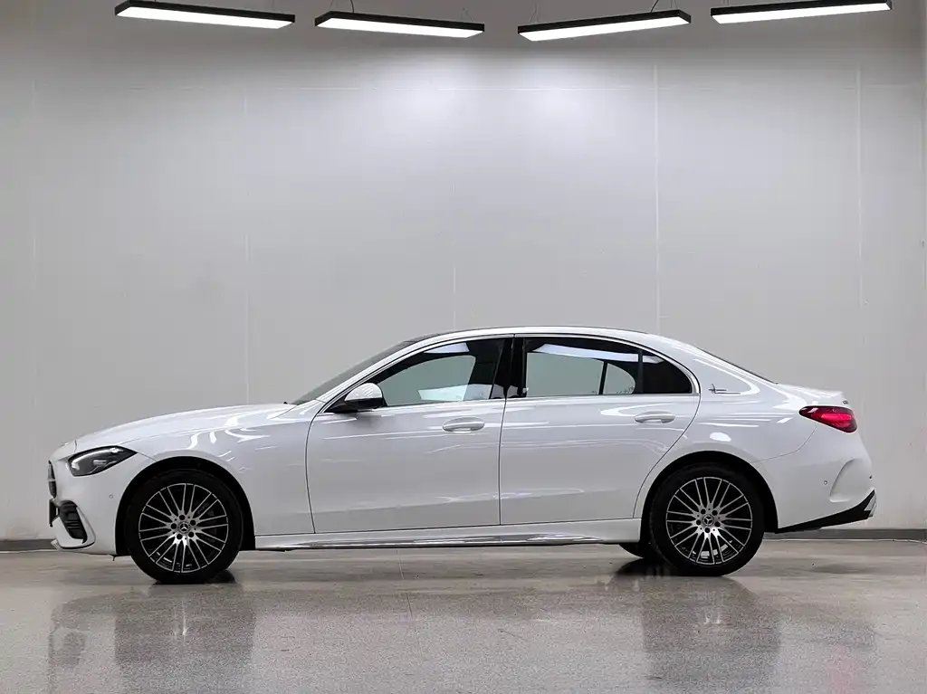Mercedes-Benz C-Class 2025 из CN, фото 2
