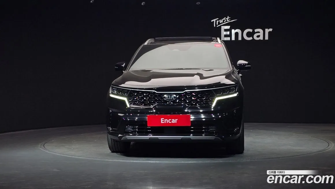 Kia Sorento — фото 8