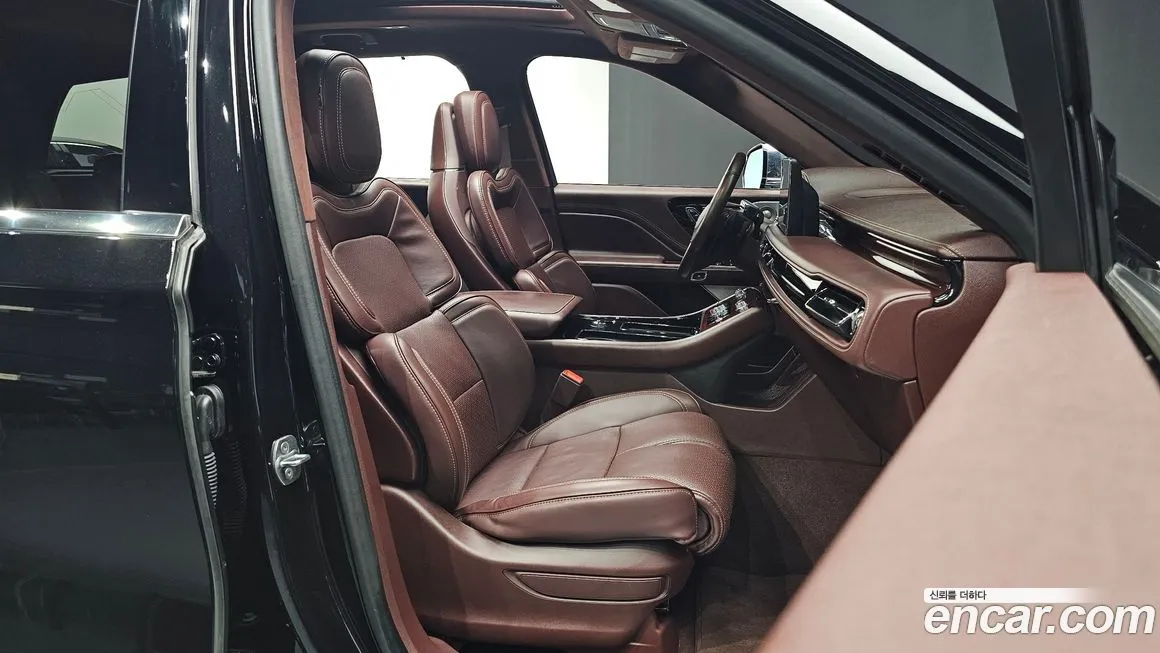 Lincoln Aviator 2021 из KR, фото 8