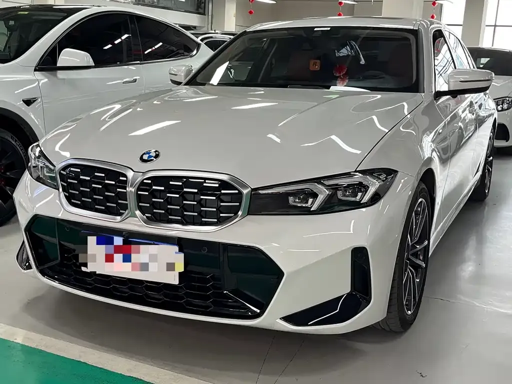 BMW 3 Series 2024 из CN, фото 1