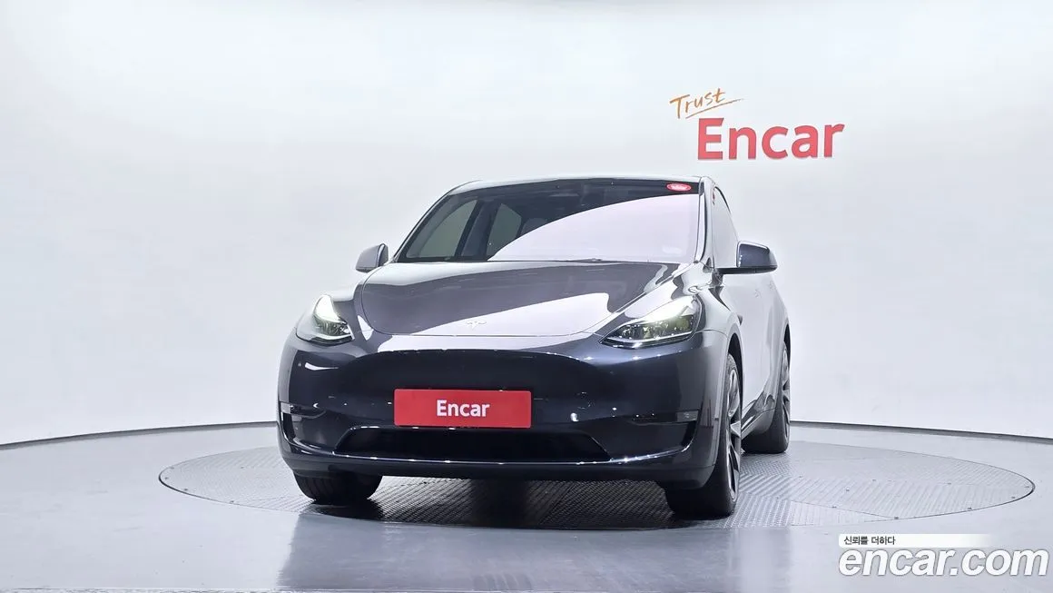 Tesla Model Y — фото 6