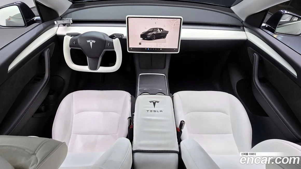 Tesla Model Y — фото 8