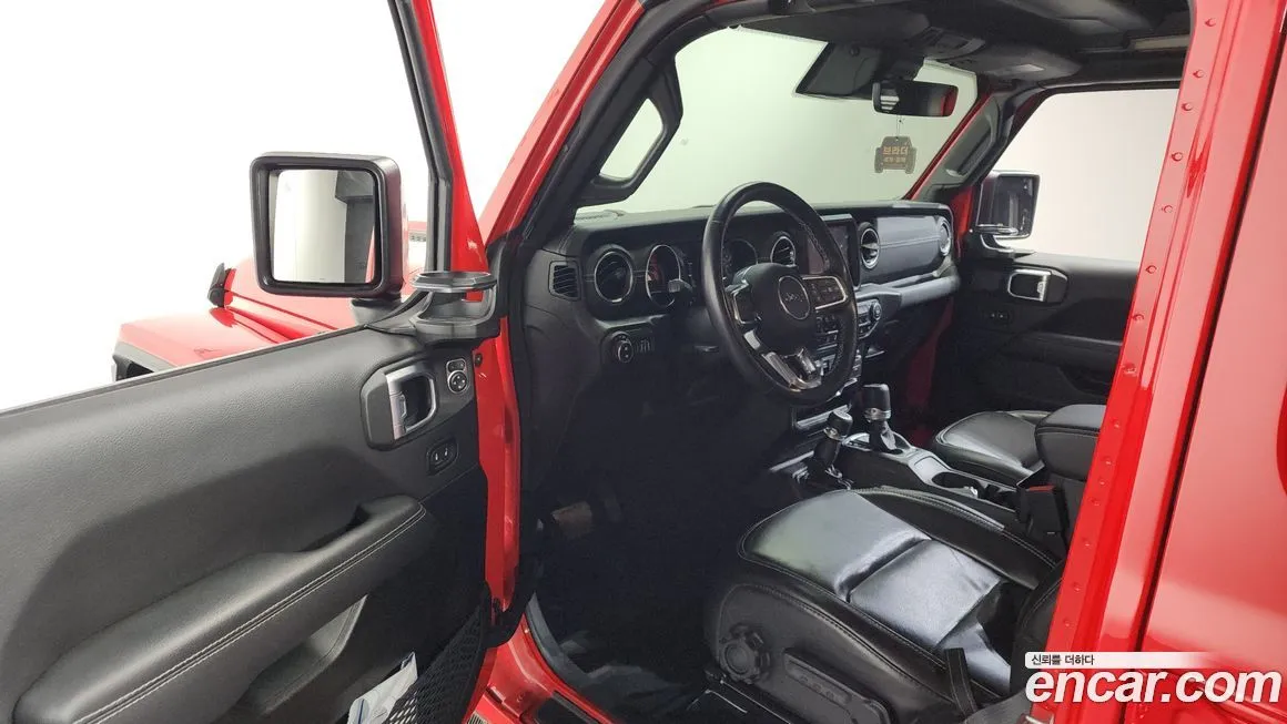 Jeep Wrangler 2022 из KR, фото 10