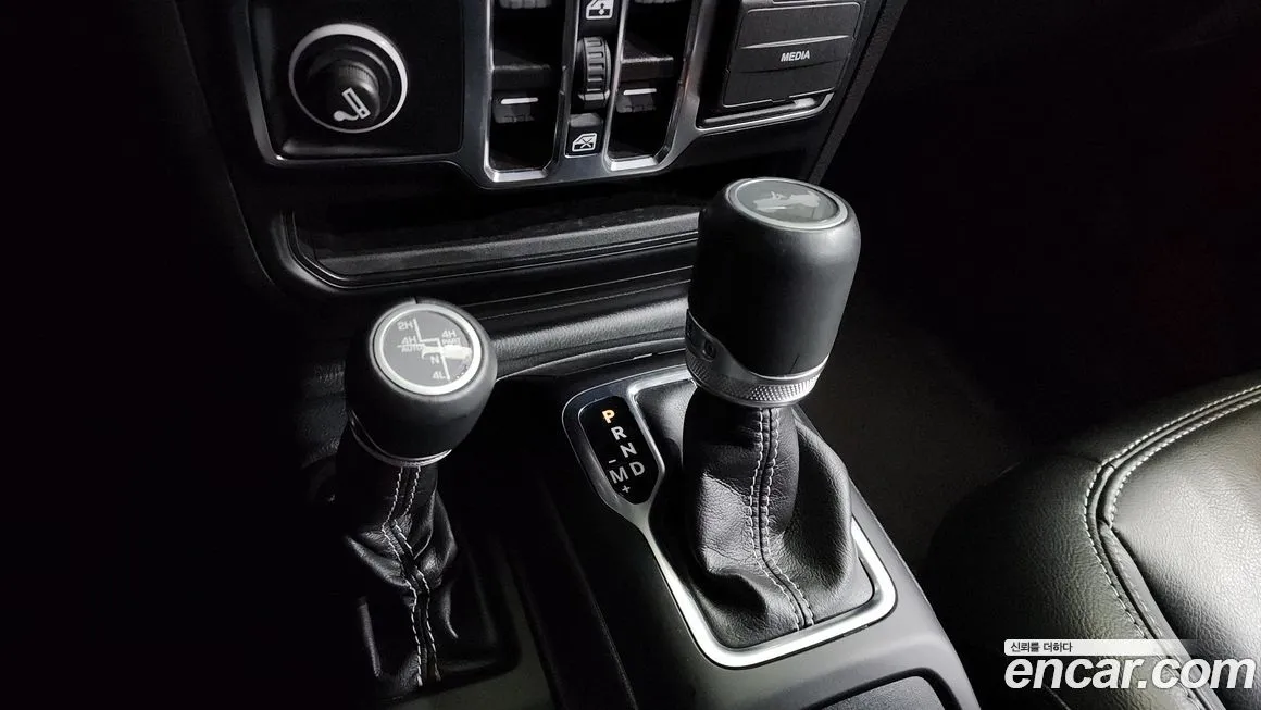 Jeep Wrangler 2022 из KR, фото 7
